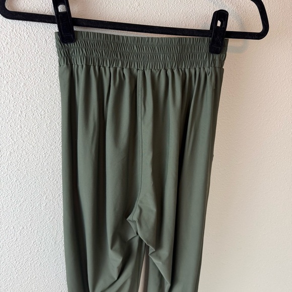 ADAY Pack It Up Pull On Technical Jogger Pants Green Casual Travel Women Size XS - Picture 8 of 13